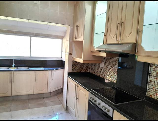 3 BEDROOM HOUSE FOR SALE IN BLUFF